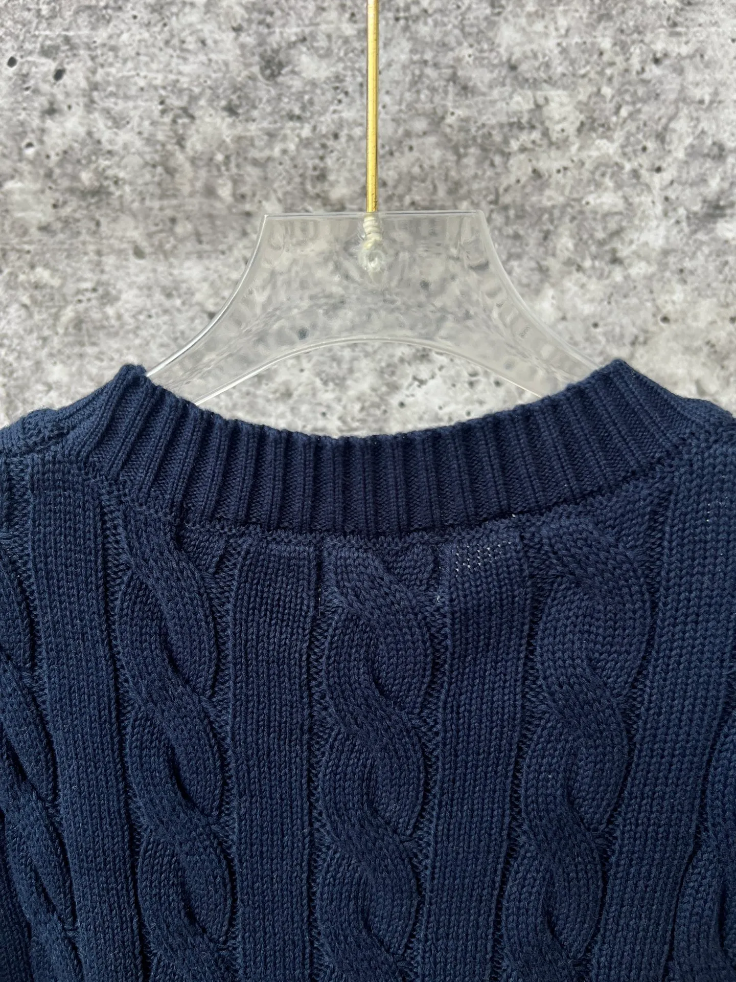 P230 Ralph Lauren men's and women's round neck rubberized sweater, made of the same pure cotton washed fabric as the original, no difference in craftsmanship details, original pony embroidery on the chest, restored one to one